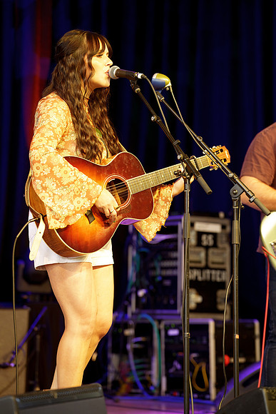 DSC00467-rawdenoise-sharpen-face