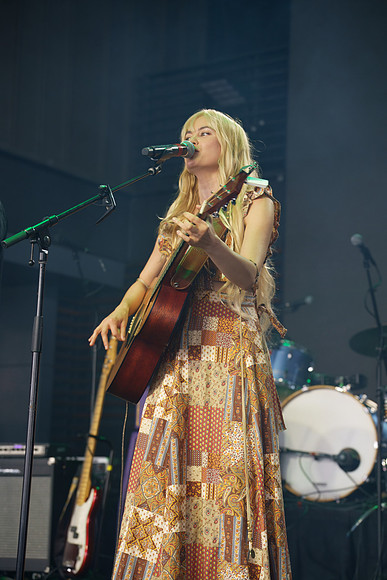 DSC00302-topaz-rawdenoise-sharpen-face