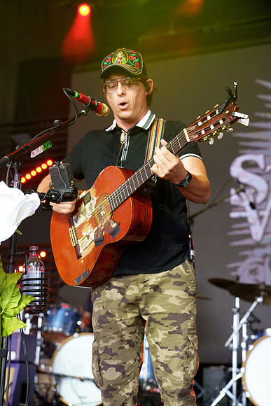 DSC01571-topaz-rawdenoise-sharpen-face