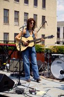 DSC02988texasmusicoffice-rawdenoise-sharpen-face