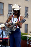 DSC03268texasmusicoffice-rawdenoise-sharpen-face
