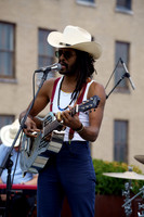 DSC03276texasmusicoffice-rawdenoise-sharpen-face