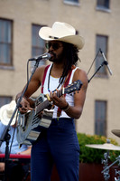 DSC03277texasmusicoffice-rawdenoise-sharpen-face