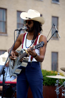 DSC03279texasmusicoffice-rawdenoise-sharpen-face