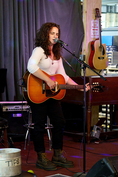 DSC06115joelston-rawdenoise-face