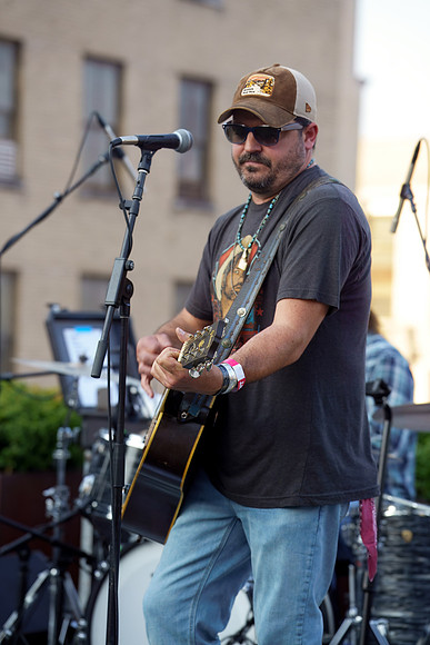 DSC06511wte-rawdenoise-sharpen-face