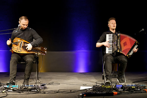 DSC00376Symbio-rawdenoise-face