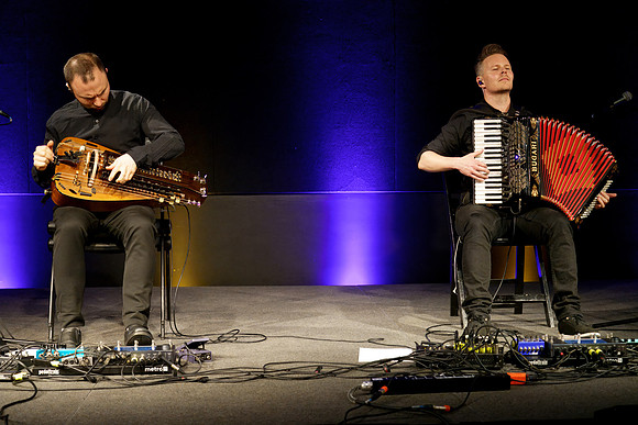 DSC00550Symbio-rawdenoise-face