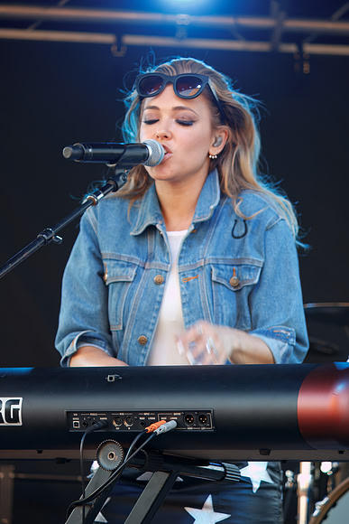 IMG_0043platten-rawdenoise-sharpen-face