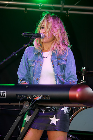 IMG_0441platten-rawdenoise-sharpen-face