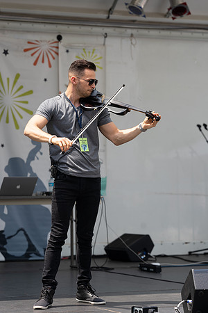 SON09547