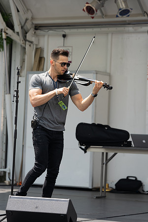 SON09624