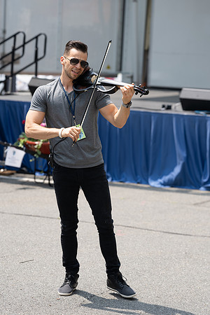 SON09438