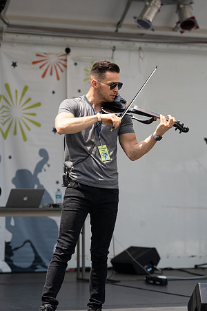 SON09551