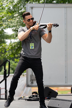 SON09178