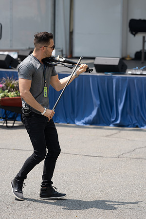 SON09448
