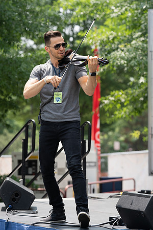 SON09528