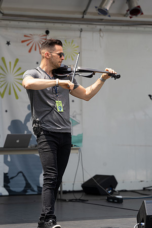SON09542