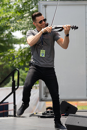 SON09177