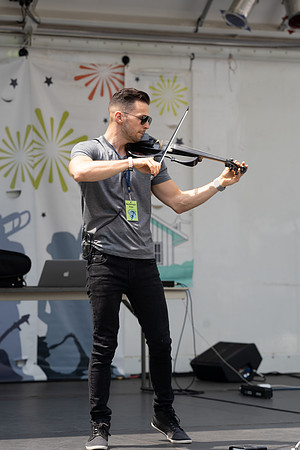 SON09545