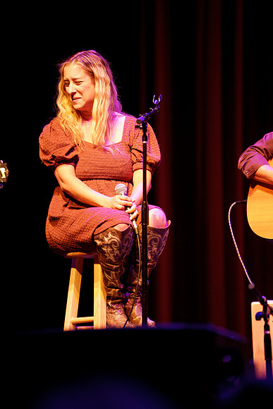 Nashville showDSC04963-rawdenoise-sharpen-face