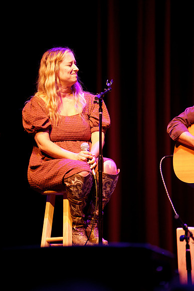 Nashville showDSC04966-rawdenoise-sharpen-face