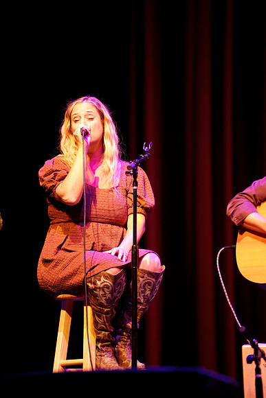 Nashville showDSC04969-rawdenoise-sharpen-face