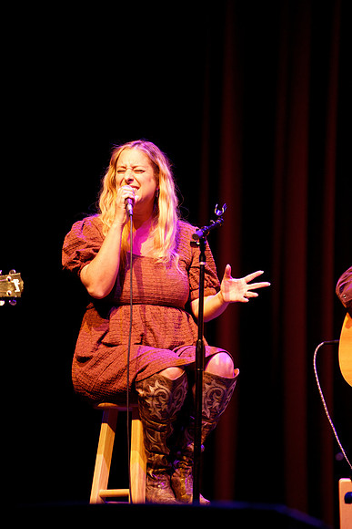 Nashville showDSC04979-rawdenoise-face
