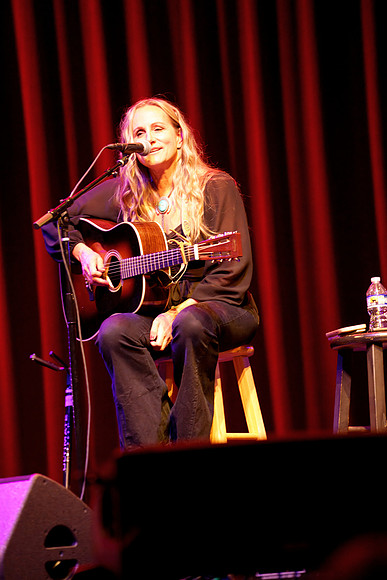 Nashville showDSC05870-rawdenoise-face