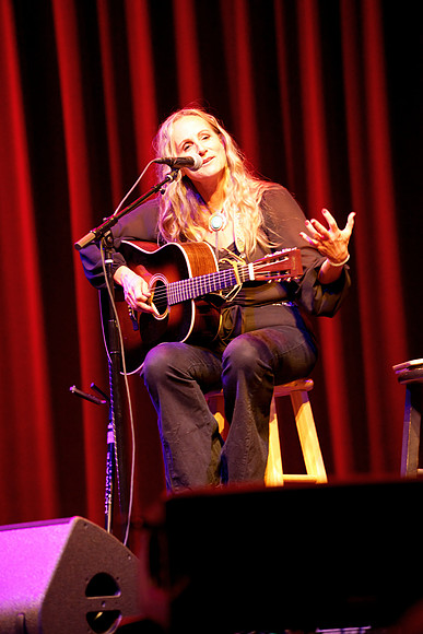 Nashville showDSC05874-rawdenoise-face