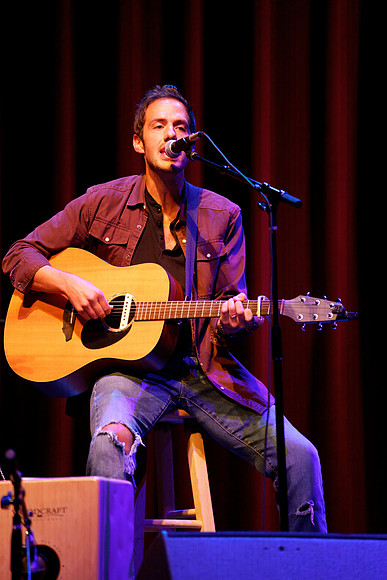 Nashville showDSC06169-rawdenoise-face