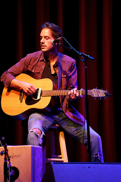 Nashville showDSC06182-rawdenoise-face