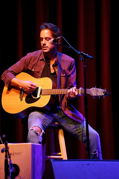 Nashville showDSC06183-rawdenoise-face