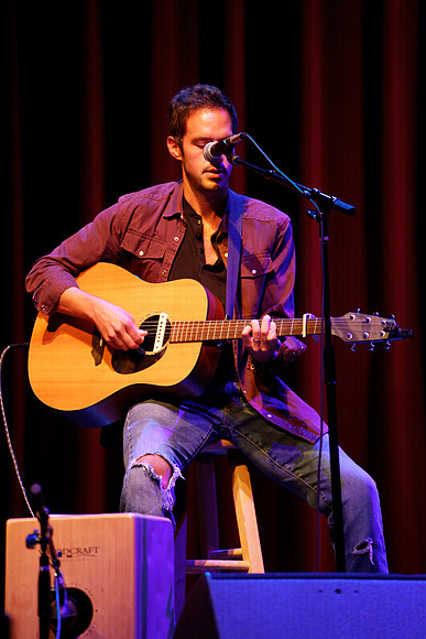 Nashville showDSC06187-rawdenoise-face