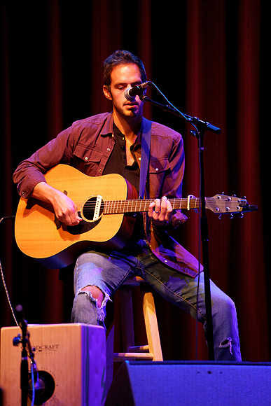 Nashville showDSC06190-rawdenoise-face