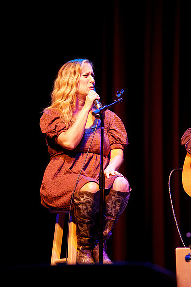 Nashville showDSC06209-rawdenoise-face