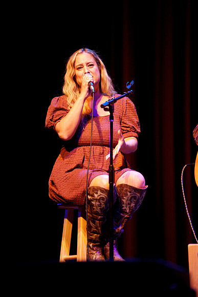 Nashville showDSC06256-rawdenoise-face