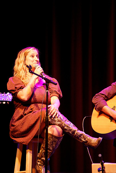 Nashville showDSC06638-rawdenoise-face
