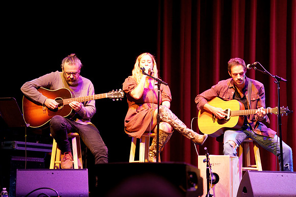 Nashville showDSC06654-rawdenoise-face