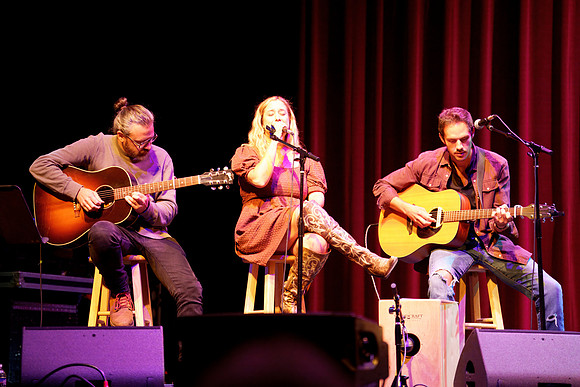 Nashville showDSC06656-rawdenoise-face
