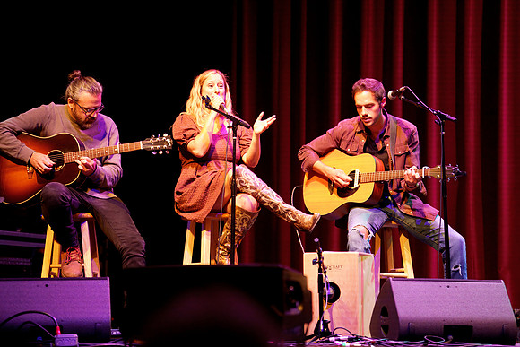 Nashville showDSC06661-rawdenoise-face