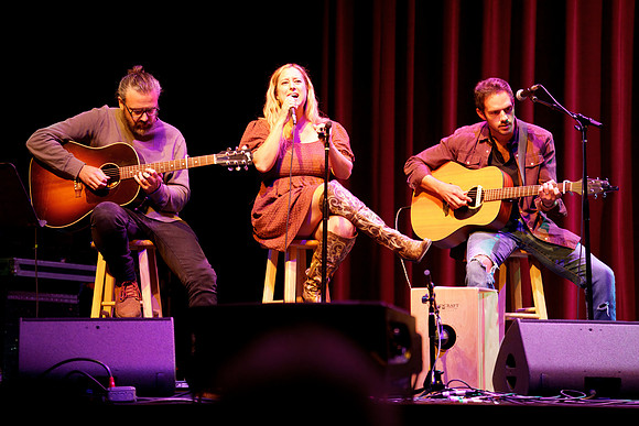 Nashville showDSC06666-rawdenoise-face