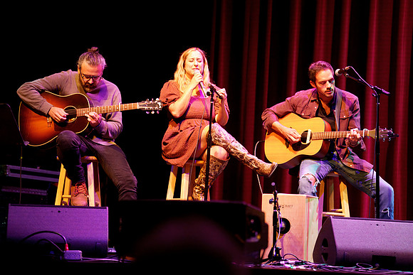 Nashville showDSC06671-rawdenoise-face
