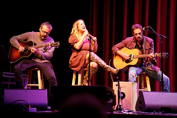 Nashville showDSC06672-rawdenoise-face