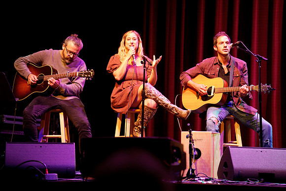 Nashville showDSC06678-rawdenoise-face
