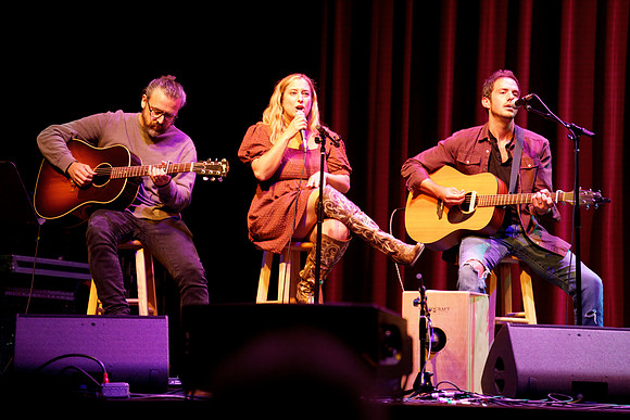Nashville showDSC06680-rawdenoise-face