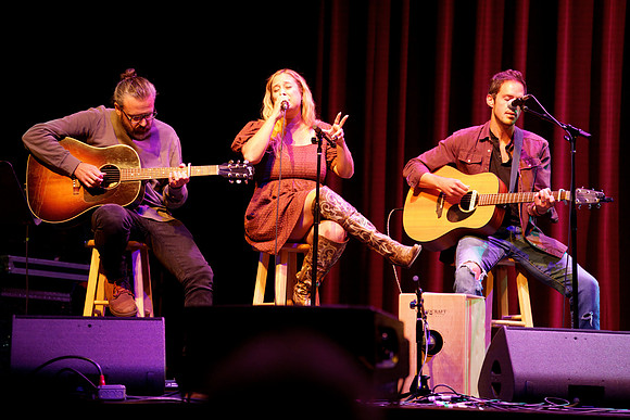 Nashville showDSC06688-rawdenoise-face