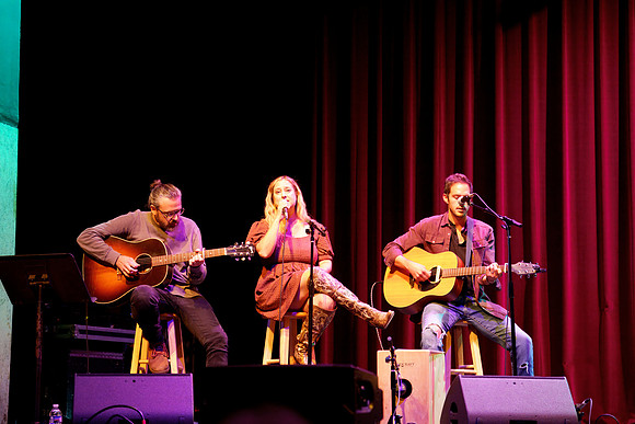 Nashville showDSC06701-rawdenoise-face