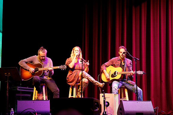 Nashville showDSC06705-rawdenoise-face