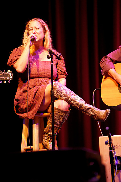 Nashville showDSC06729-rawdenoise-face